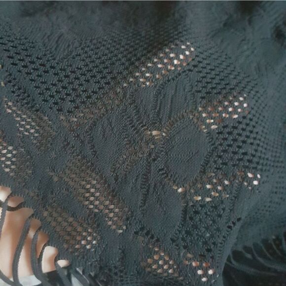 Tommy Bahama black net Fringe Pullover- One Size - Picture 4 of 6